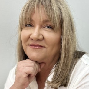 Lynn Coley Photo