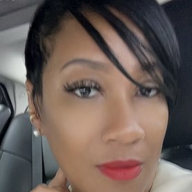 Monique Higgins Photo