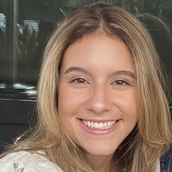 Yvonne Freshour Photo