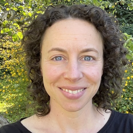Elizabeth Hertz-Wahl Photo