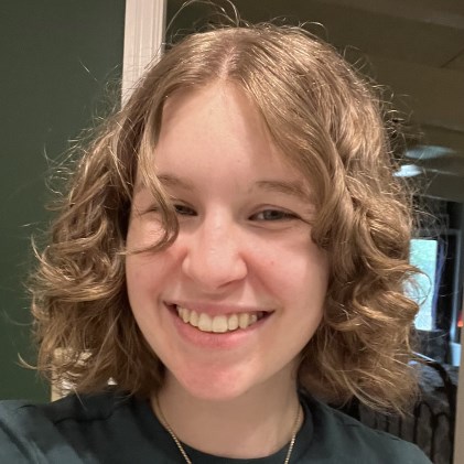 Rylee DeBois Photo