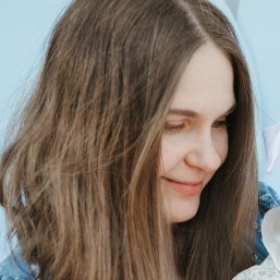 Olha Krepchenko Photo