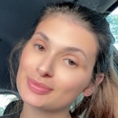 Savannah Drew Photo